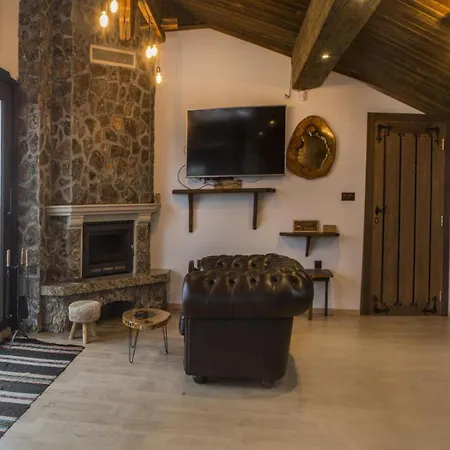 Penzion Chateau Erkech Kozichino