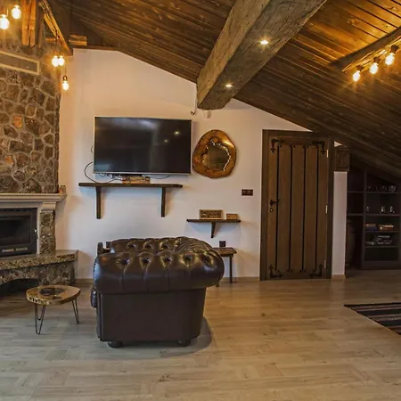 בית הארחה Chateau Erkech